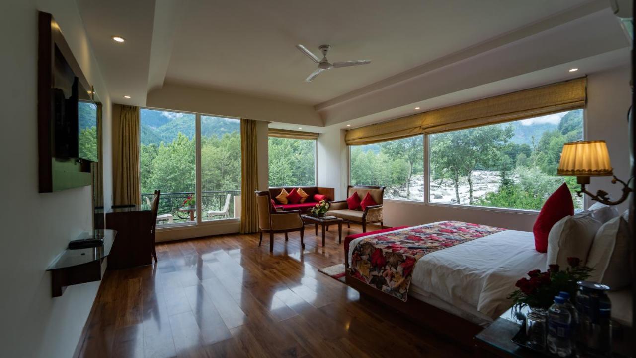 The Allure Grand - A Riverside And सहारा